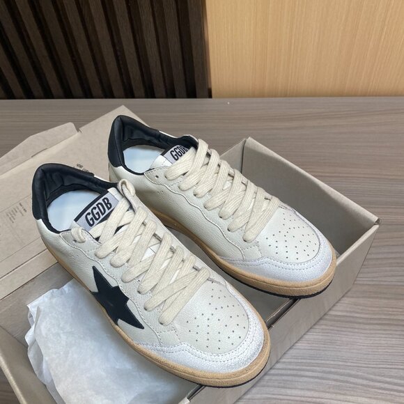 Golden Goose White Distressed Sneakers with Black Star - Picture 1 of 9
